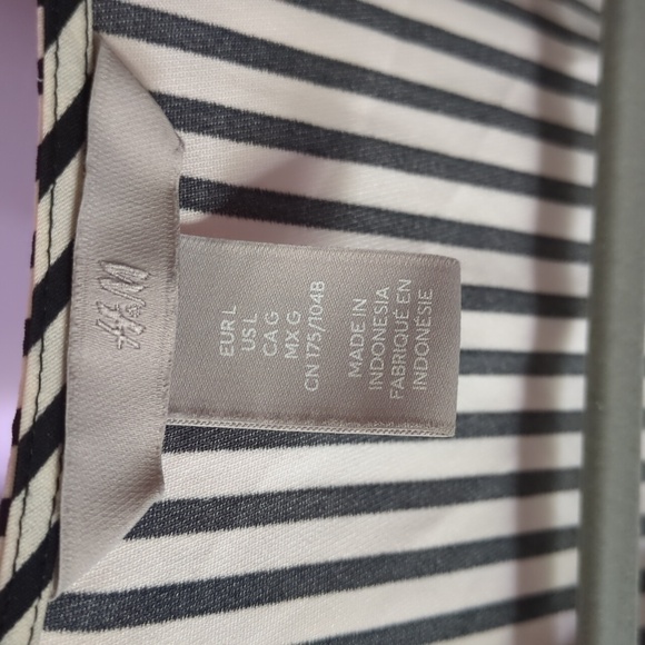 H&M women's wrap blouse - Picture 2 of 4